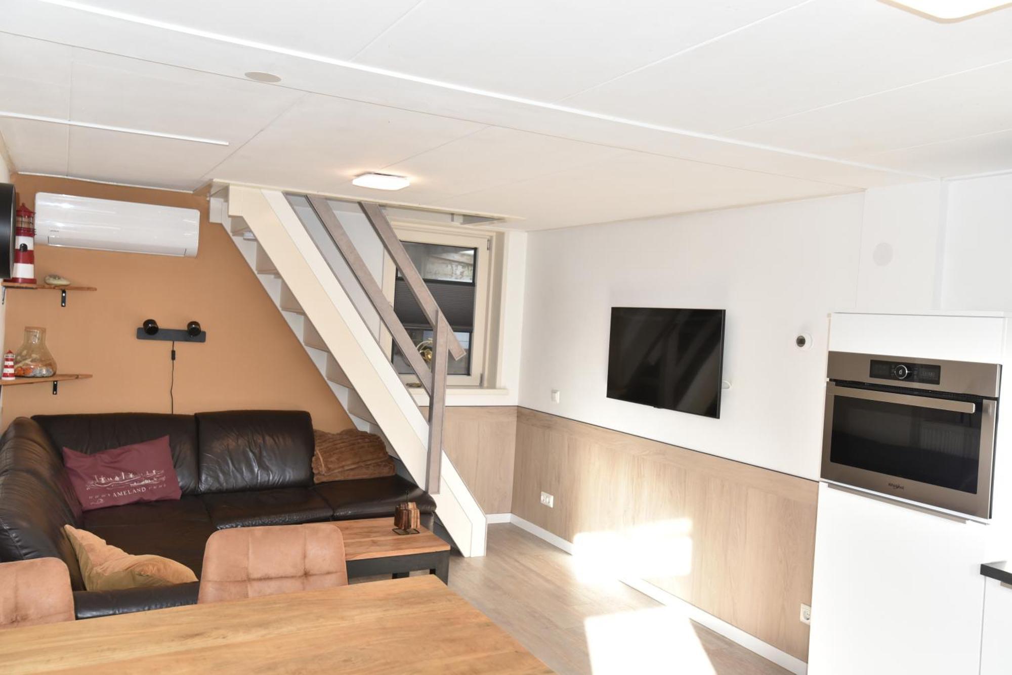 Appartement Tjerk Hollum  Eksteriør billede
