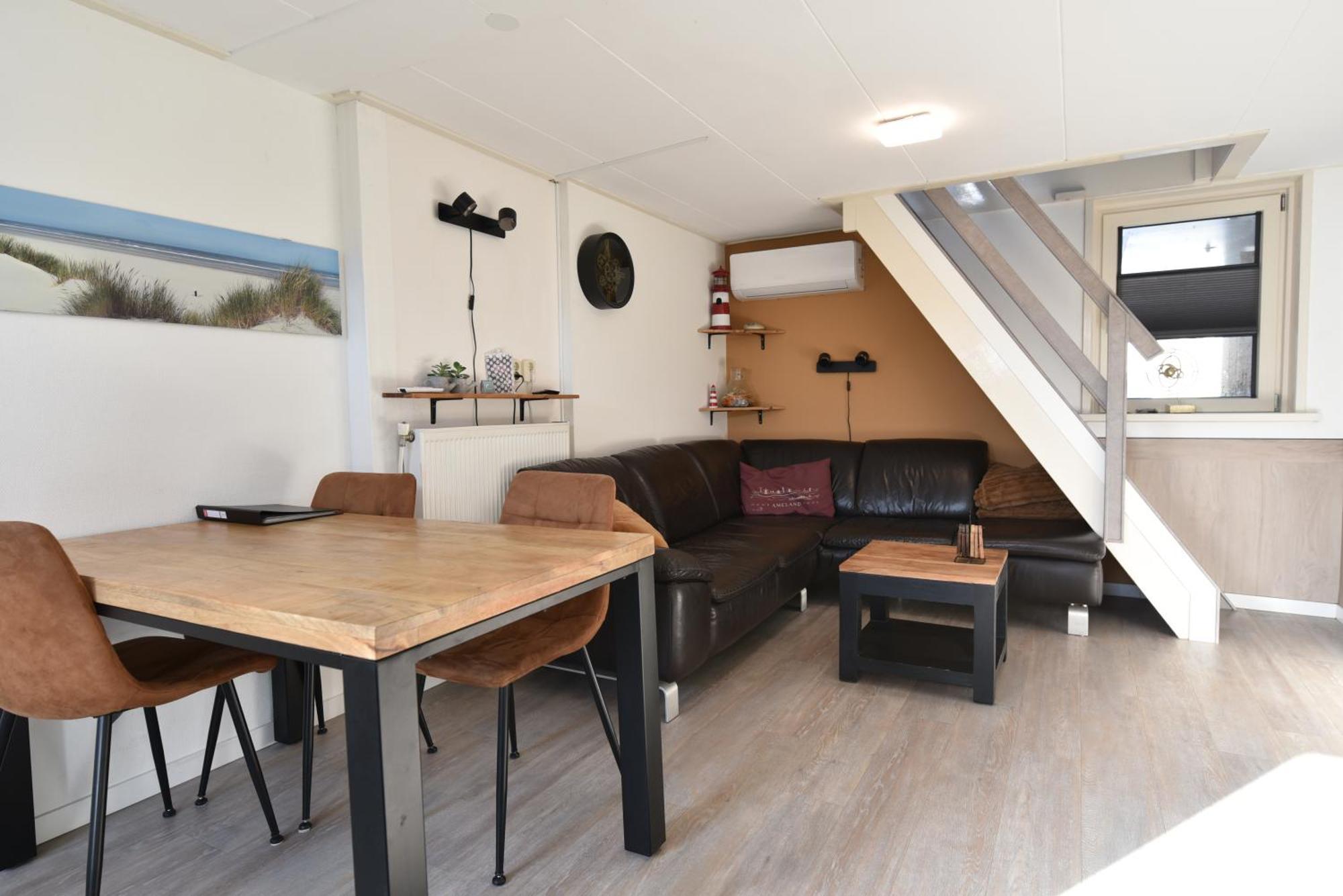 Appartement Tjerk Hollum  Eksteriør billede